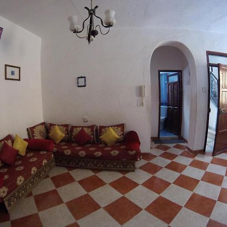 Private Apartment Near To The Medina シェフシャウエン エクステリア 写真
