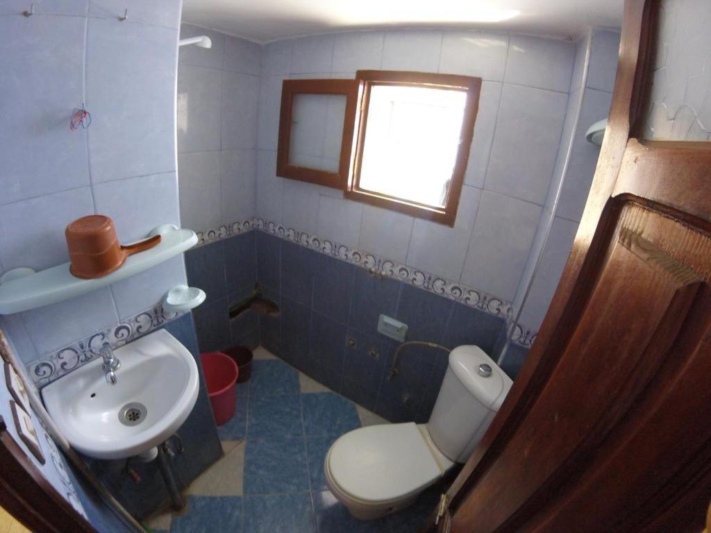 Private Apartment Near To The Medina シェフシャウエン エクステリア 写真