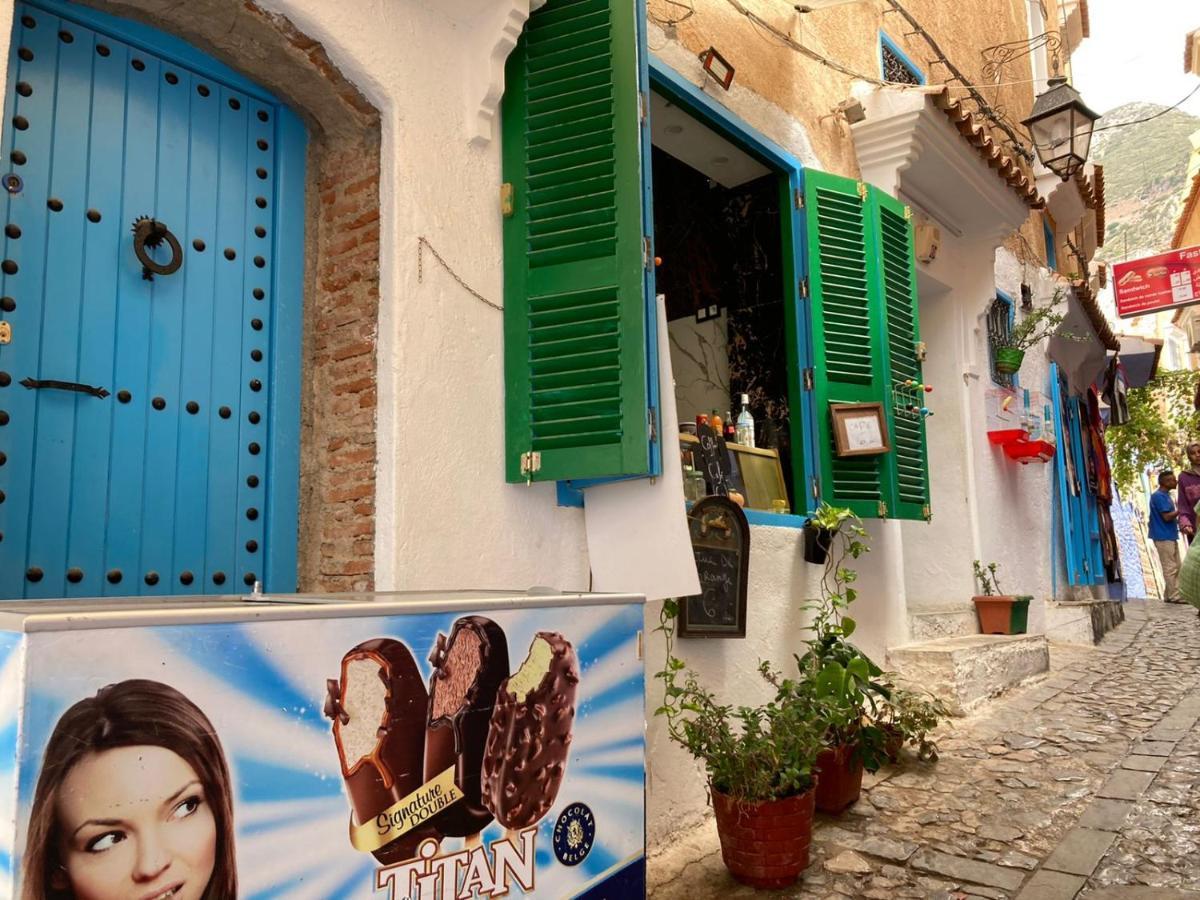 Private Apartment Near To The Medina シェフシャウエン エクステリア 写真